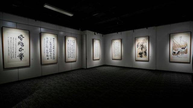 深圳首家社区民办公益美术馆在龙岗平湖禾花社区揭牌