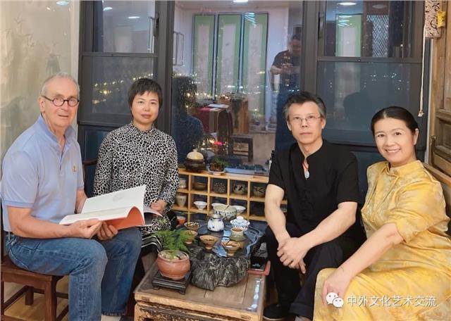 世界因爱而生，笔墨香融琴韵——记Jimmy MacCarthy与杜尾顽的艺术家情缘