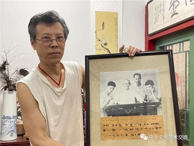 世界因爱而生，笔墨香融琴韵——记Jimmy MacCarthy与杜尾顽的艺术家情缘