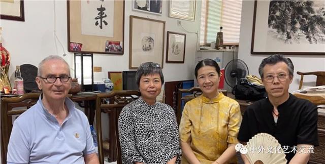 世界因爱而生，笔墨香融琴韵——记Jimmy MacCarthy与杜尾顽的艺术家情缘