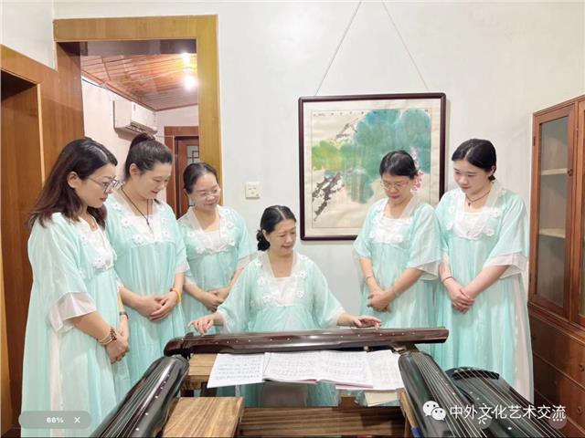 艺术无国界，谈笑皆鸿儒—爱尔兰传奇音乐家Jimmy MacCarthy情系《冰玉琴苑》