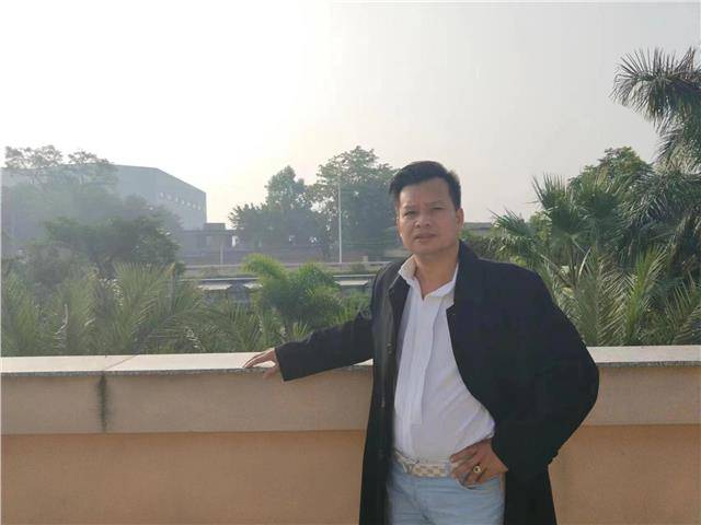 冯杰才：肇庆市企业家、收藏家、慈善家