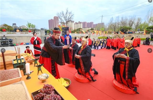  2024年4月4日济南殷陈村鲍山孝园祭祖仪式