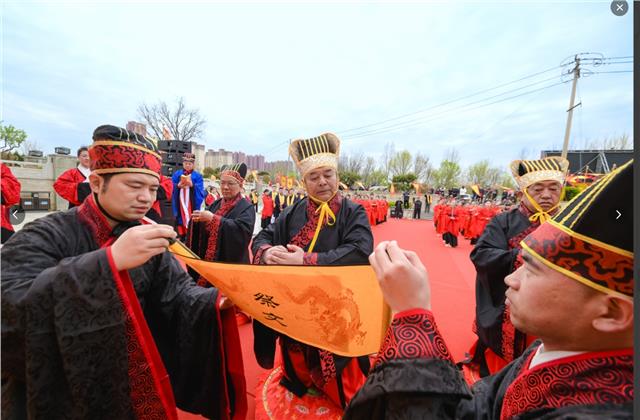  2024年4月4日济南殷陈村鲍山孝园祭祖仪式