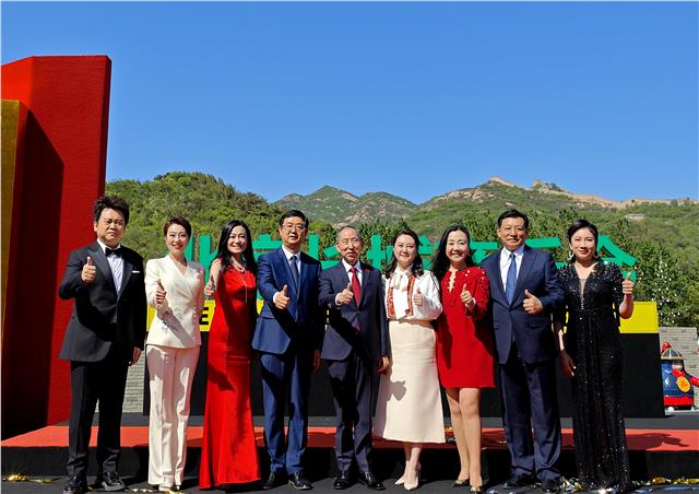 龙宇翔出席2024北京长城音乐会新闻发布会