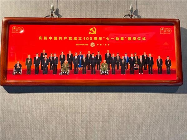 艺术与历史的对话，记漆器艺术与红色情怀的收藏家何长恩