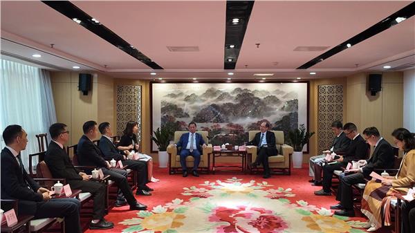 深化马来西亚、东盟与广东省经贸合作，陈国伟偕同代表团访中国国际贸促会