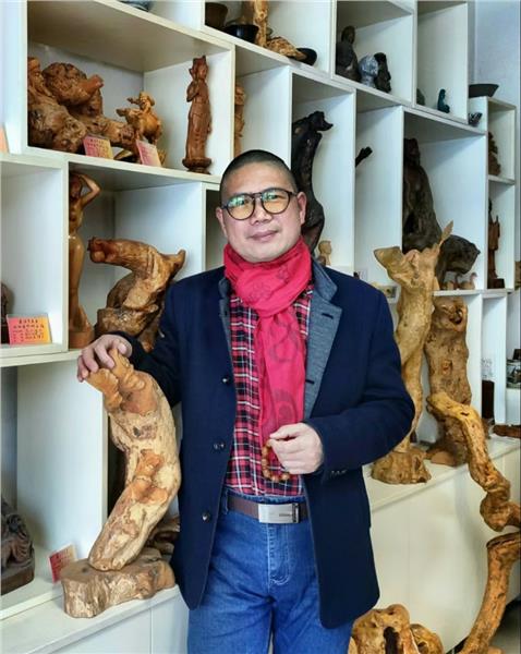 中国国际新闻杂志社智库书画艺术家郑人华（郑志华）简介