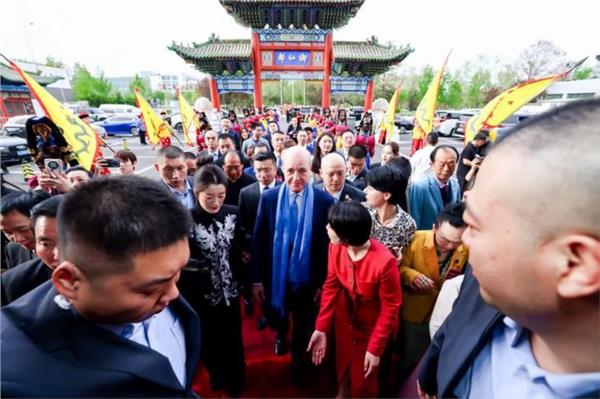 康新云受邀出席瑞典前首相暨中国企业品牌出海见面