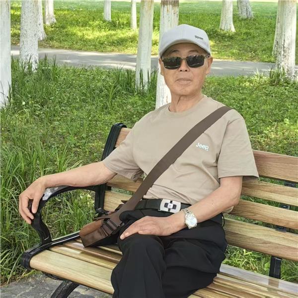 中国国际新闻杂志社书画院智库书画艺术家魏华平简介