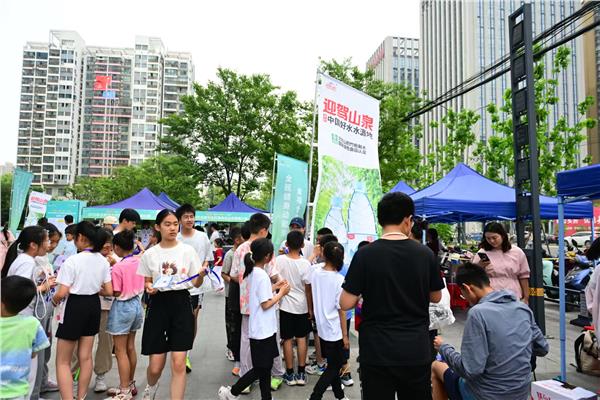 绳舞飞扬，跃动全城——2025合肥市全民健身运动会跳绳比赛燃动商圈
