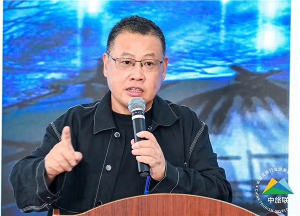 中国旅游景区协会副理事长兼秘书长陈献春出席2025城市文旅资源招商推介活动