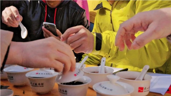 陈献春：自我实现的现代旅程迈向"场景驱动型旅游"新纪元