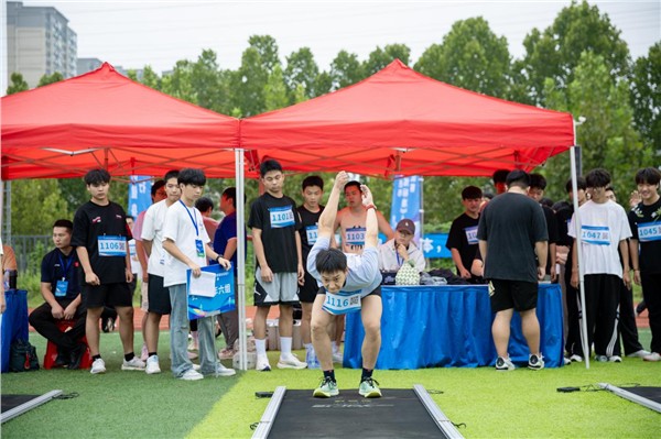 青春力量、逐梦赛场！2025 年合肥市《国家体育锻炼标准》达标赛青年组选拔赛开赛