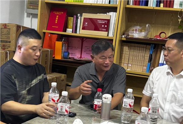 _IBK_6.JPG 华侨图书馆里海内外嘉宾欢聚一堂,共绘图书漂流新蓝图