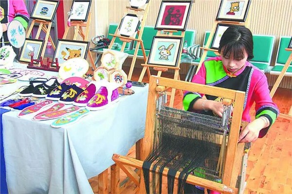 _IBK_2.jpg 陈献春:构建“一体两翼”产教融合标准贯通生态系统的探索与实践