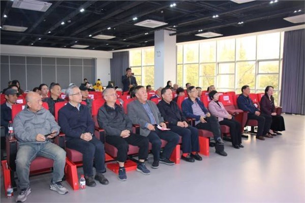 _IBK_3.jpg “铭记抗战历史 赓续红色血脉”刘静剪纸艺术作品展在江苏省文化馆开幕