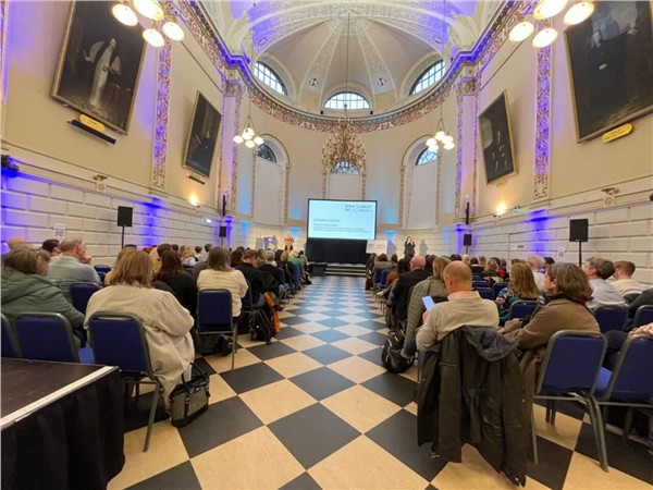 _IBK_4.jpg 中国国际新闻杂志社爱尔兰分社社长陈秋梅出席“Speak Out”发布会,共同推动校园安全