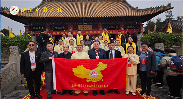 _IBK_图片2.png 健康中国工程形象大使陈志刚、肖秋成应邀到河南各地参加活动