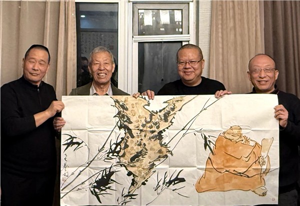 “精忠报国武术文化行”走进少林小龙武校 共赏功夫盛宴，开展书法交流