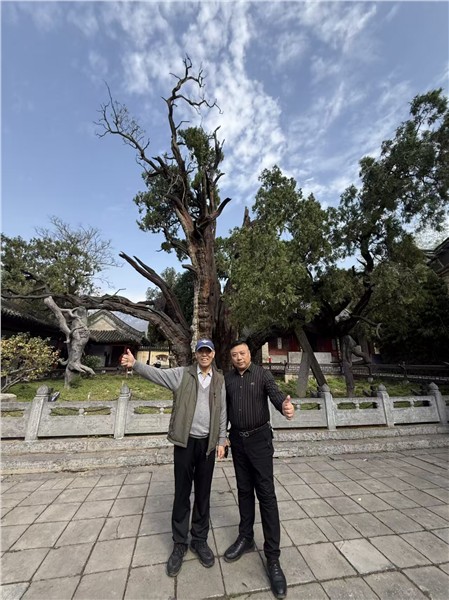 文忠民将军题词“精忠报国书院”“保家卫国”助力全球文武行活动弘扬爱国精神