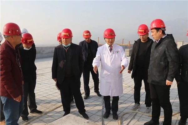 勇挑发展重担 践行医者担当——安阳市先进工作者、林州市人民医院党委书记、院长  王五洲