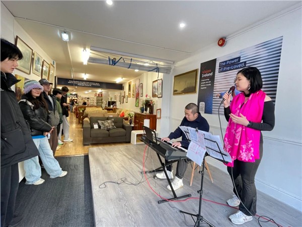 《爱与音符的汇聚》，一场跨越国界的慈善音乐会