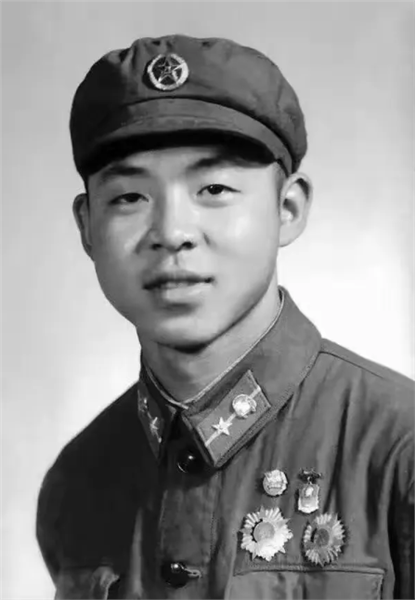 _IBK_1.png 冷宽:我与“雷锋班”的情缘——纪念“雷锋班”命名60周年