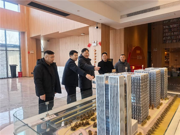 _IBK_图片2.png 安阳市政协副主席刘鸿民深入民建企业“中原星筑”项目调研 强调打造国际品牌 助力企业纾困发展