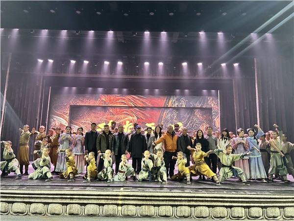 北京国新环球文化传媒有限公司砥砺前行十二载，“精忠报国”牌粉皮粉条斩获2025年度中国商业创新金鼎典范品牌