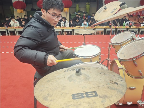 _IBK_11.jpg “精忠报国”杯国际散打赛事元旦联欢晚会暨刘兵散打基地新年表彰会成功举办