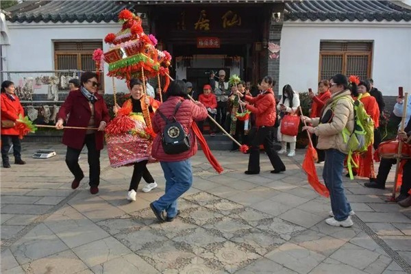_IBK_4.jpg 为何“杀猪宴”会从“生活场景”翻车为“数字祭坛”?——以场景美学探析“小而美”原生场景的守护之道