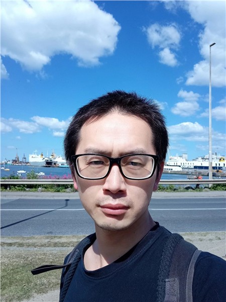 杰圣广告李建生热心公益，“世界因爱而生”全球春晚海报新鲜出炉