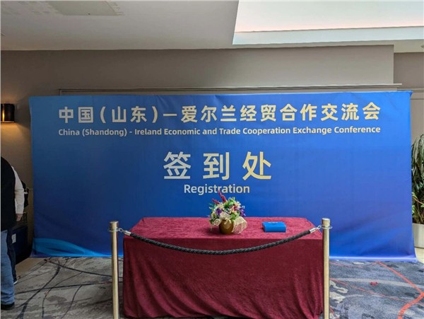 杰圣广告李建生热心公益，“世界因爱而生”全球春晚海报新鲜出炉