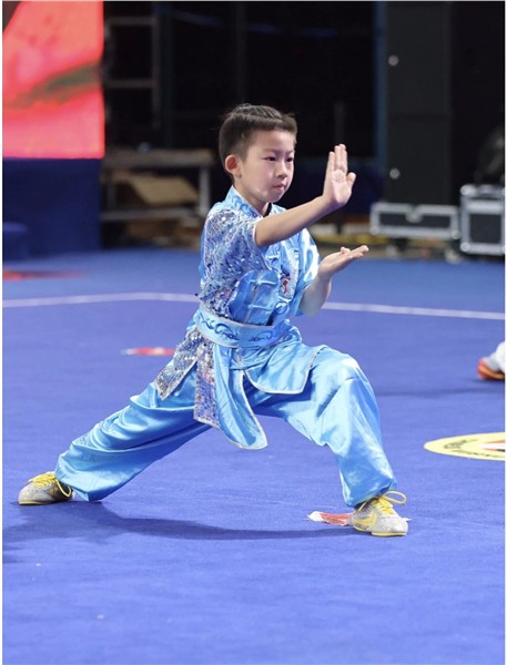 少年鼓手葛漠北将闪耀第六届“世界因爱而生”全球春晚舞台