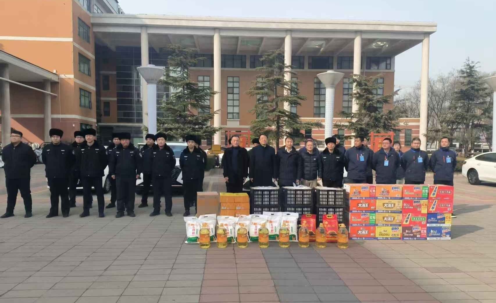 安阳工学院校长沈记全走访慰问校园一线保障人员