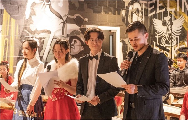 混血学霸Nicole Polak精彩绽放Teeling Whiskey之夜 / 第六届“世界因爱而生”全球春晚美女主持的中国情结