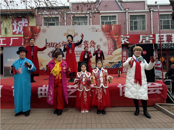 豫鲁曲艺携手 共传非遗文脉——安阳市曲协、文峰区大美文峰艺术团亮相山东胡集书会