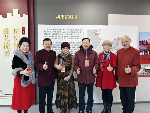 豫鲁曲艺携手 共传非遗文脉——安阳市曲协、文峰区大美文峰艺术团亮相山东胡集书会