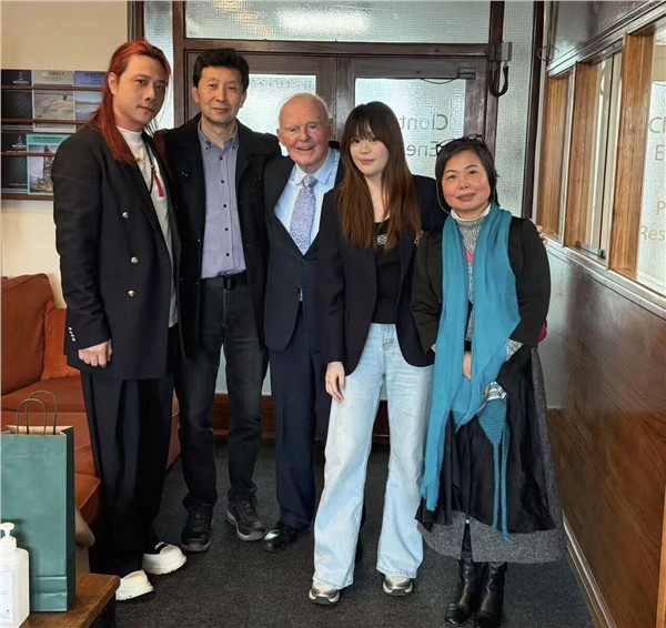 面朝大海，春暖花开——"爱尔兰威士忌之父"John Teeling专访