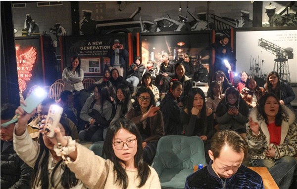 The Liberty Swifties 乐队震撼"世界因爱而生"全球春晚    Teeling Whisky之夜弦歌不辍，爱传全球