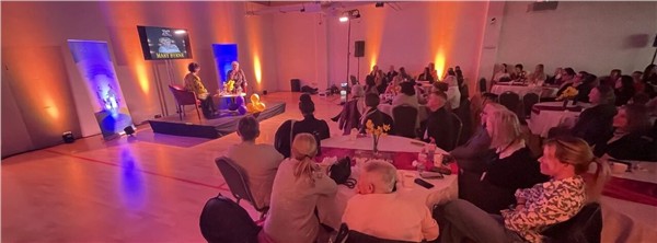 借本土“变革之声”，酝酿东方“文化新韵”——资深策划人陈秋梅出席都柏林国际妇女节侧记