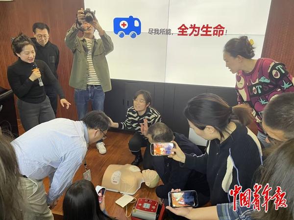 _IBK_1.jpg 做一颗“心脏”