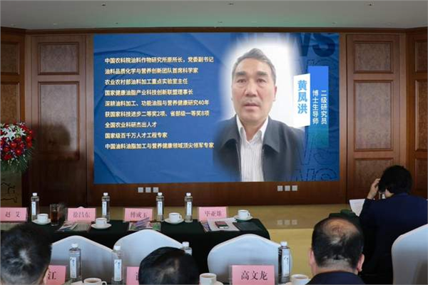 _IBK_图片14.png 乘全国两会东风 抢抓万亿级赛道 新疆麦盖提沙戈荒特大型新能源基地全速起航