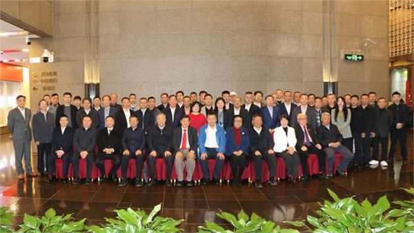 _IBK_图片15.png 绿电擎领万亿产业 喀什铸就全球高科技中心——新疆麦盖提沙戈荒特大型新能源基地项目推介会在京隆重举行