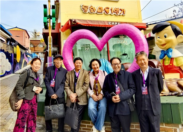 中国国际新闻杂志社书画院副院长康新云应邀参加2026丙午马年“翰墨共生、春光无界”活动