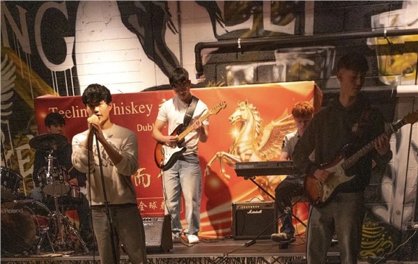 爱尔兰权威媒体《Hot Press》报道"世界因爱而生"全球春晚   中国国际新闻杂志社爱尔兰分社社长陈秋梅：以爱为桥，助力中华文化走进欧洲主流