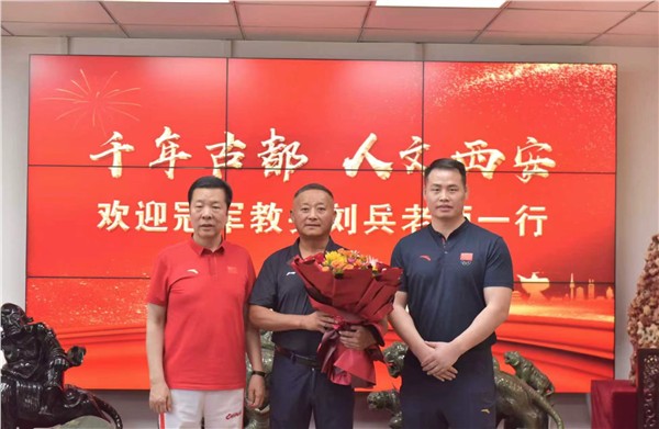 中国国际新闻杂志社等媒体指导单位的“精忠报国杯”国际散打赛事专家领导齐聚古都西安共商发展大计