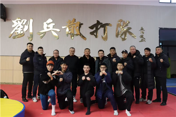 中国国际新闻杂志社等媒体指导单位的“精忠报国杯”国际散打赛事专家领导齐聚古都西安共商发展大计