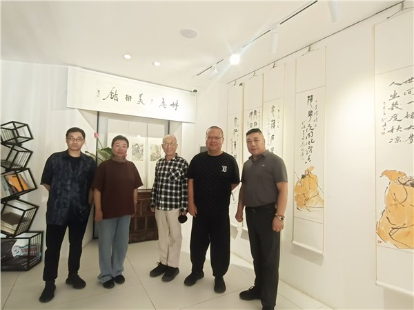 “精忠报国”之国家级书画艺术家王林、孙伟写意苏东坡主题书画全国巡展之弘扬林州“红旗渠精神”王孙组合画展在林州市石板岩的林虑山美术馆隆重开幕